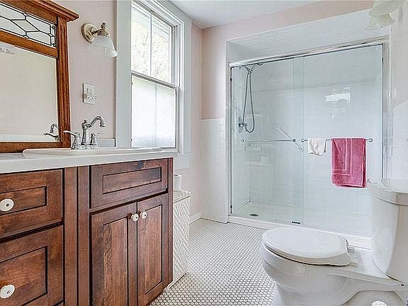 5th image of 231 Stanmary Dr