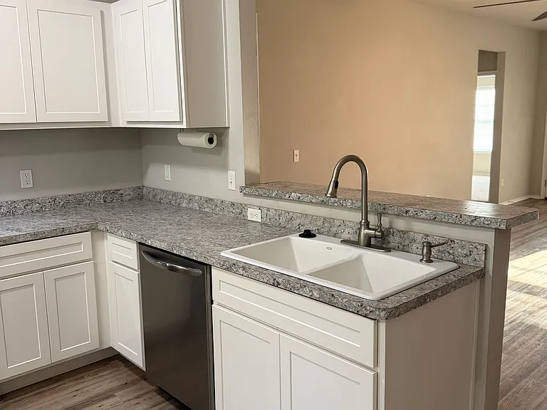 13220 Beekman Dr — Photo 12