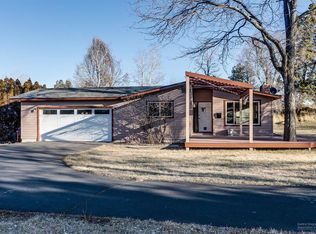 180 SW Helmholtz Way, Redmond, OR