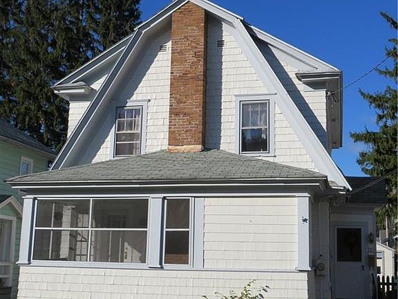2nd image of 221 Fayette Blvd