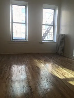 Rented by Lang Realty LLC | media 5