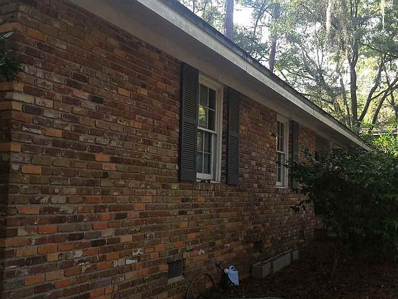 2nd image of 2110 Evergreen Dr