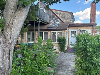 139 Clocks Boulevard, Massapequa, NY, 11758