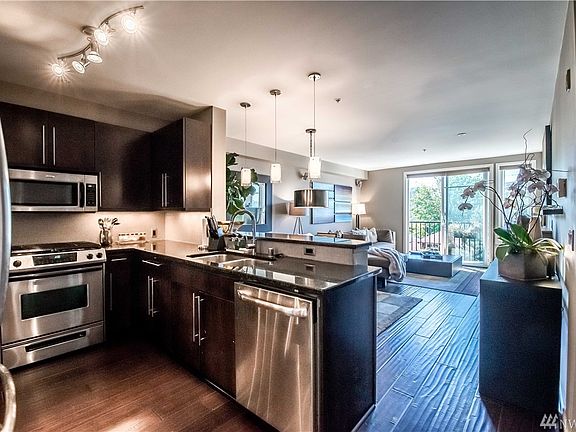 5th image of 124 Bellevue Ave E Unit 503