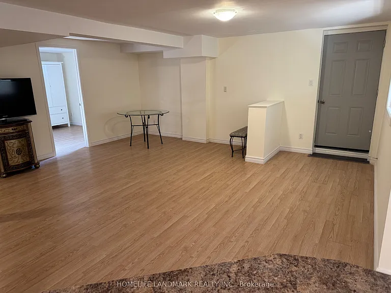 71 Holly Dr — Photo 11