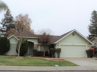 2237 Country Manor Dr, Riverbank, CA 95367