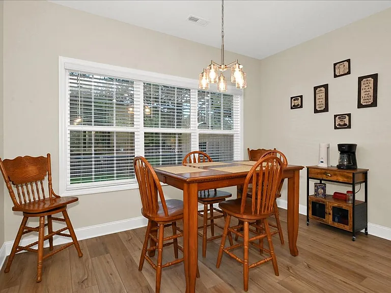 2058 Austin Dr N #E — Photo 10