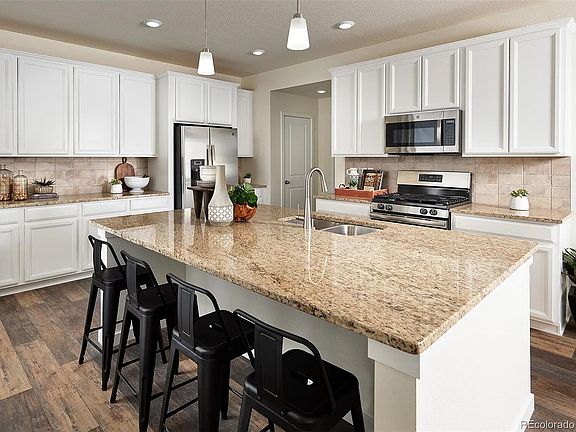 3rd image of 1078 Williams Loop