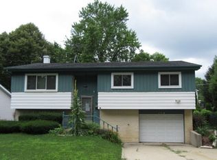 114 S Oak St, Palatine, IL 60067