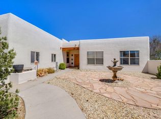 832 Monterrey Rd NE, Rio Rancho, NM 87144