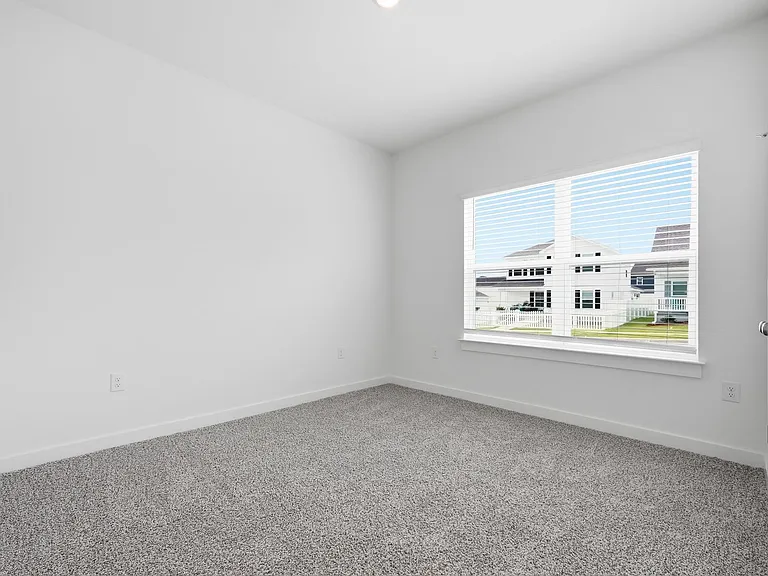 213 Huckleberry St — Photo 32