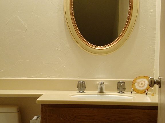 Main floor Hall Bath