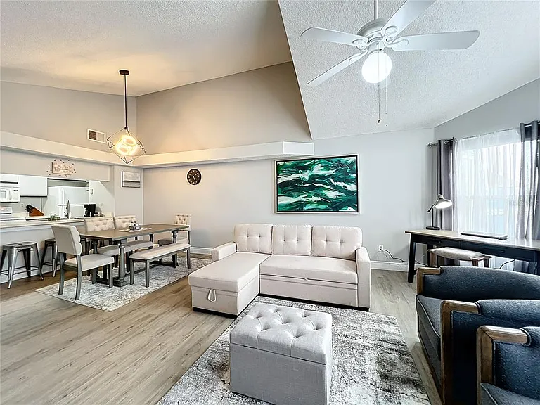 2731 N Poinciana Blvd #114 — Photo 31