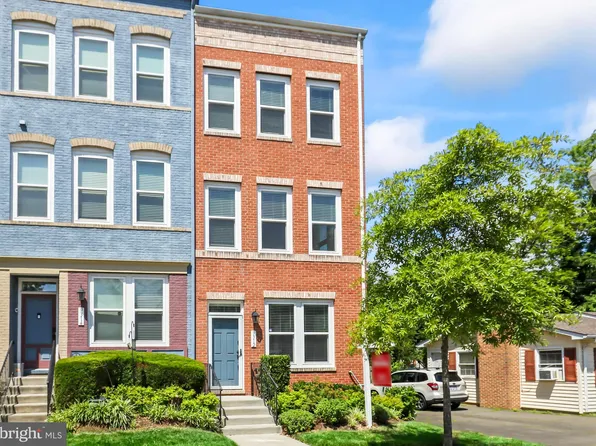 9312 Fairview Ave, Manassas, VA 20110