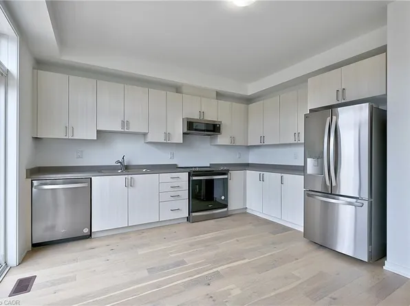 219 Monarch Ave, Ajax, ON L1S 7M3