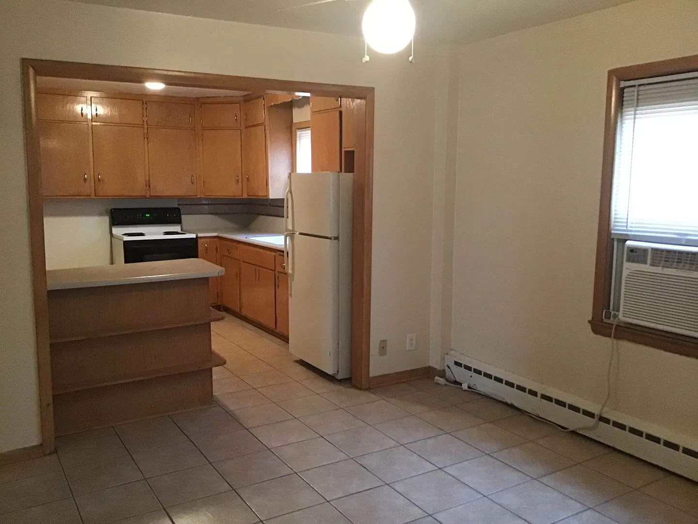 8432 W Lisbon Ave — Photo 2