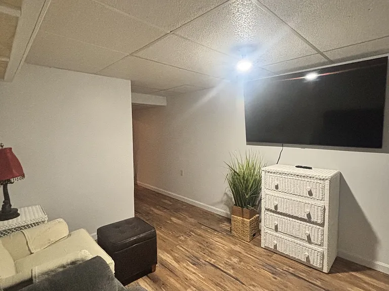 In Law: Living room/Office