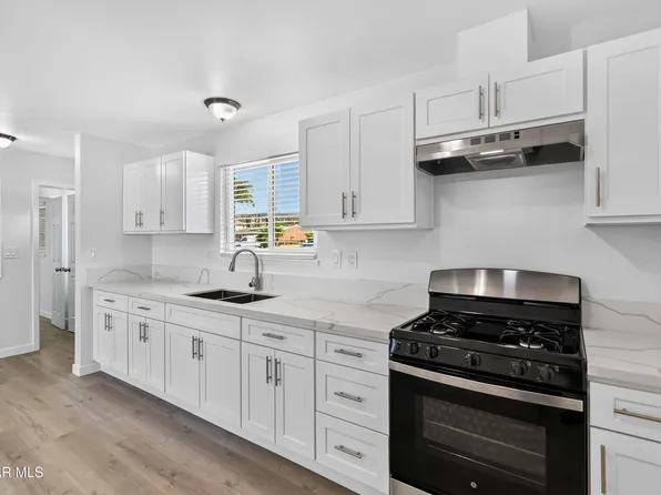 1182 Graham St, Simi Valley, CA 93065