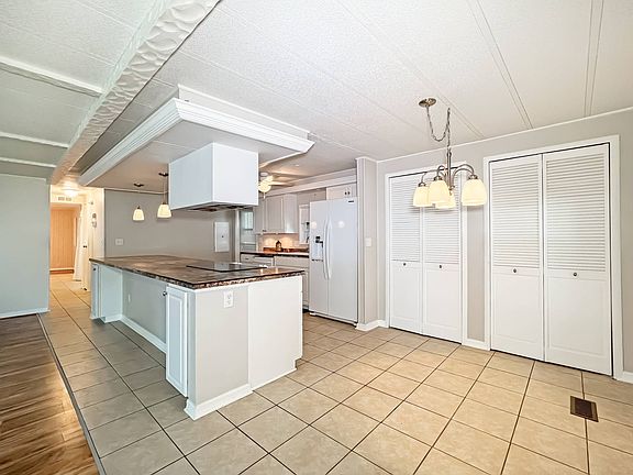 5th image of 15 Domingo Ct