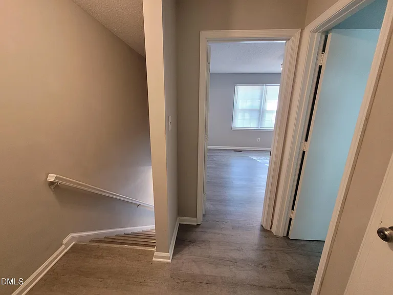 920 Jason Ct — Photo 9