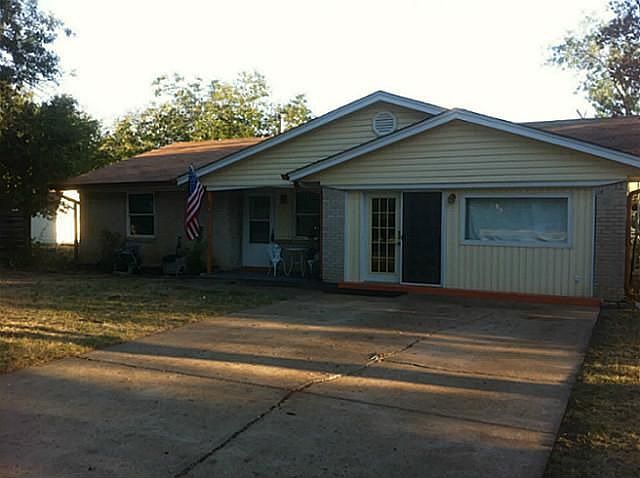 1st image of 1102 Kingston Dr