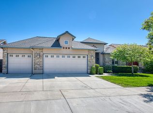 2952 25th Ave, Kingsburg, CA