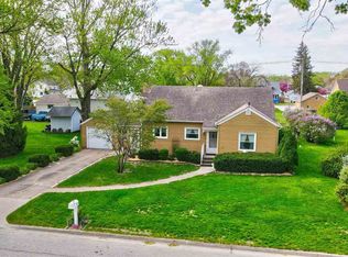 314 F Ave, Kalona, IA 52247