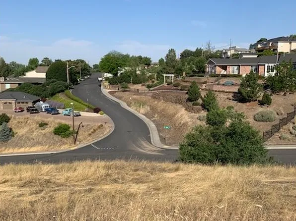 736 N Main St, Pendleton, OR 97801