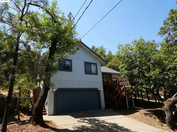 17301 Smokey River Dr, Sonora, CA 95370