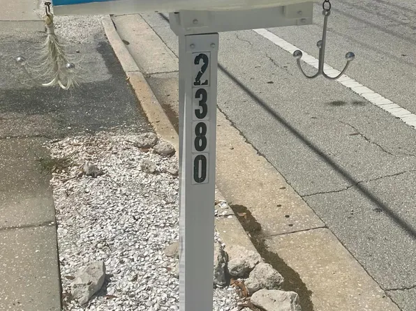 2380 Bahia Vista St, Sarasota, FL 34239