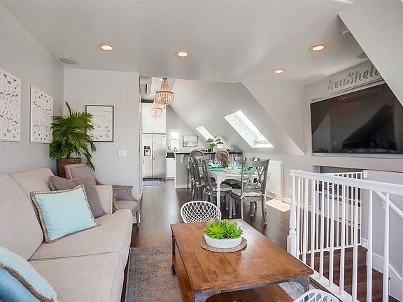 4th image of 817 San Jose Pl