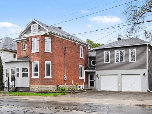13 Lombard St, Smiths Falls, ON K7A 4E8