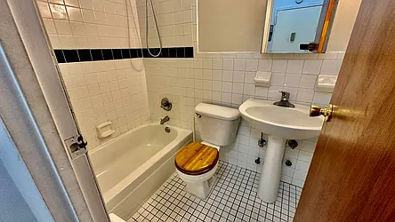 Rented by HOLTON REAL ESTATE INC.