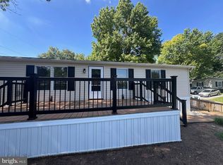 10 Summer Dr, Elizabethtown, PA 17022