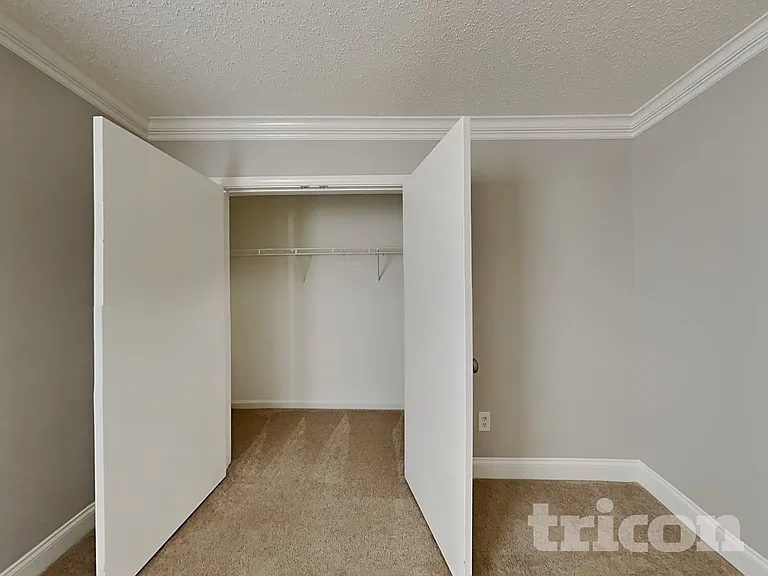 11608 Stewarts Crossing Dr — Photo 9