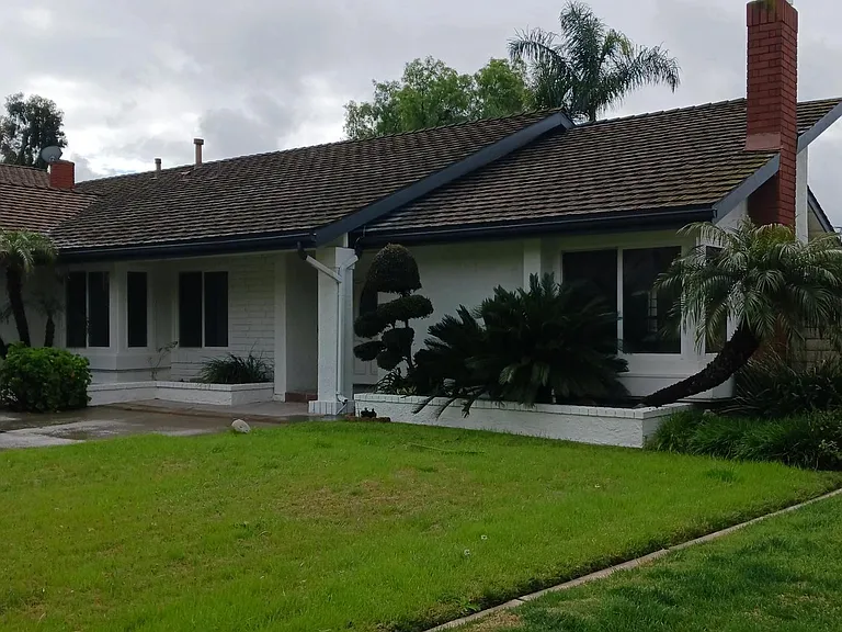 6038 E Shenandoah Ave — Photo 2