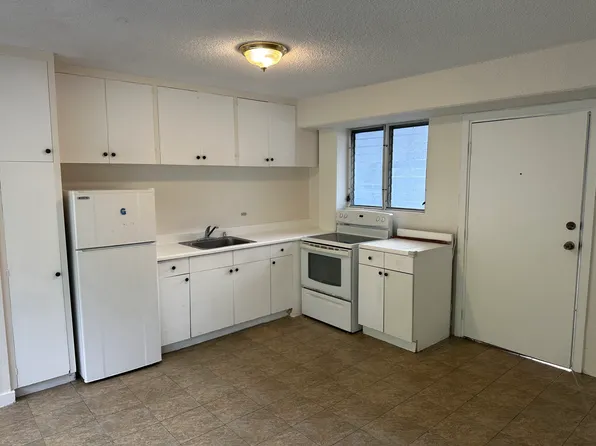 2143 Kauhana St APT A, Honolulu, HI 96816