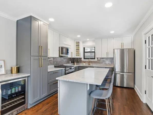 117 Arthur Ave SE, Minneapolis, MN 55414