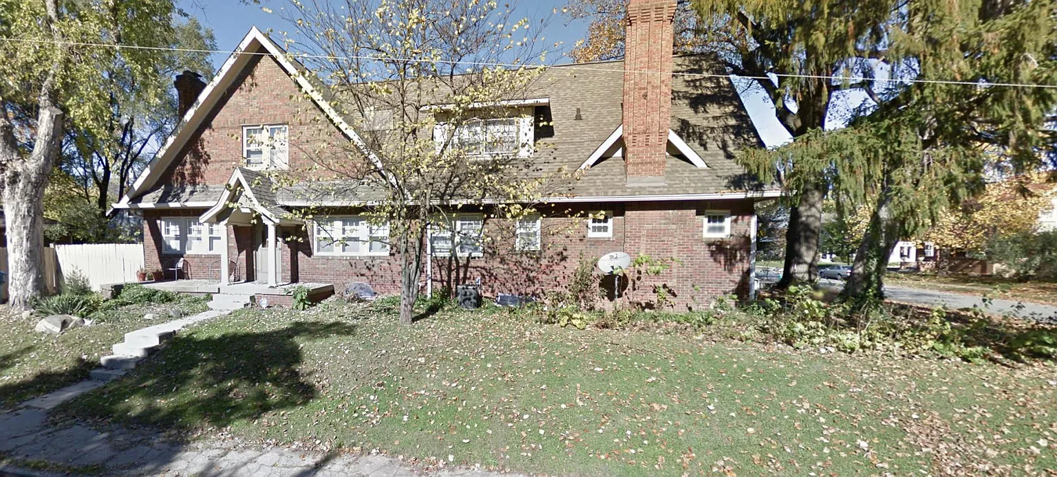 5102 Broadway St photo 1