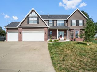 7806 Thorndale Dr NE, Cedar Rapids, IA 52402