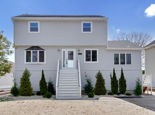139 Pinewood Rd, Toms River, NJ 08753