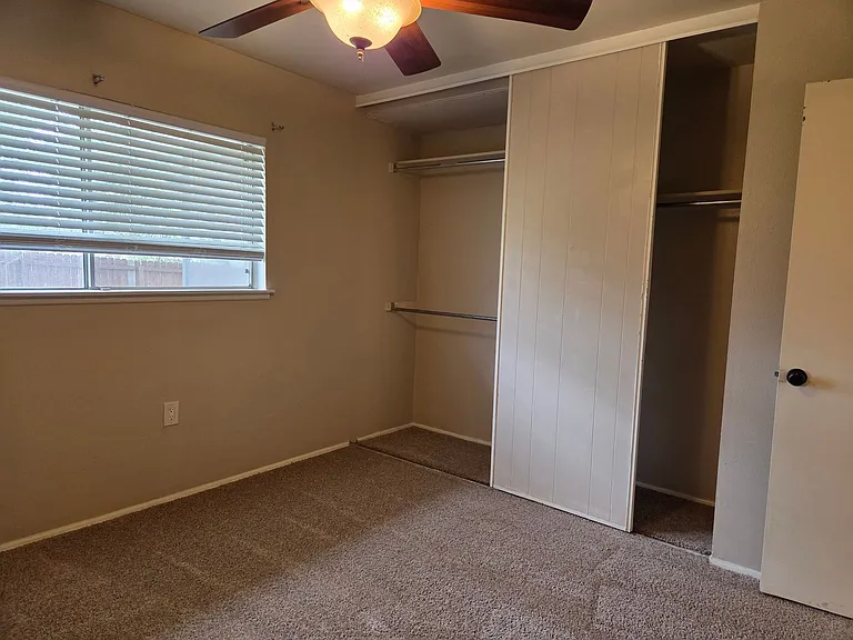 4322 Vespero — Photo 10