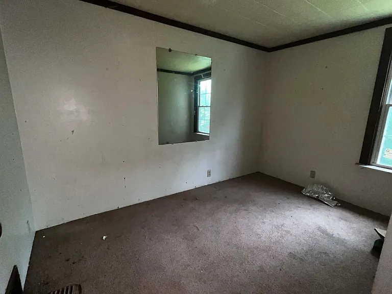 211 Judith Ln — Photo 14