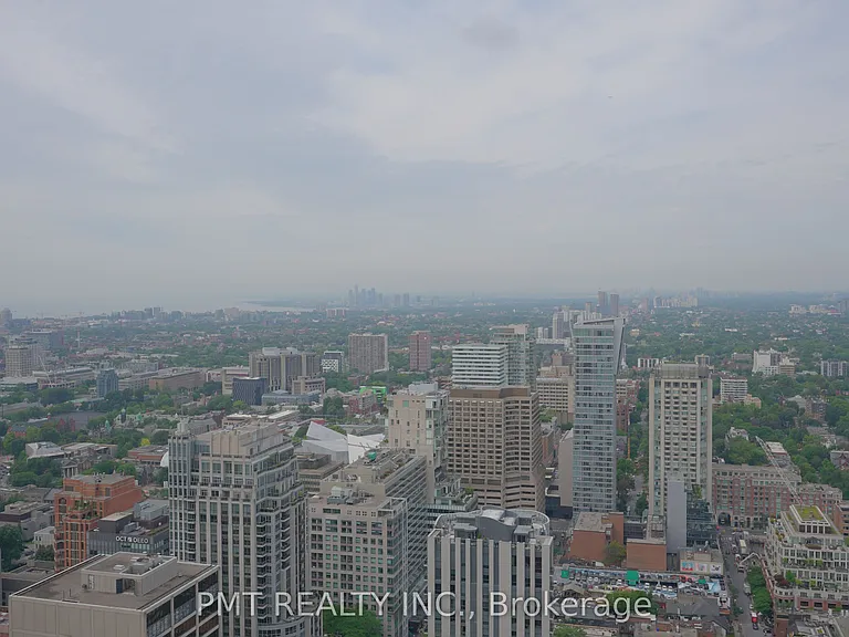 11 Yorkville Ave #4210 — Photo 21