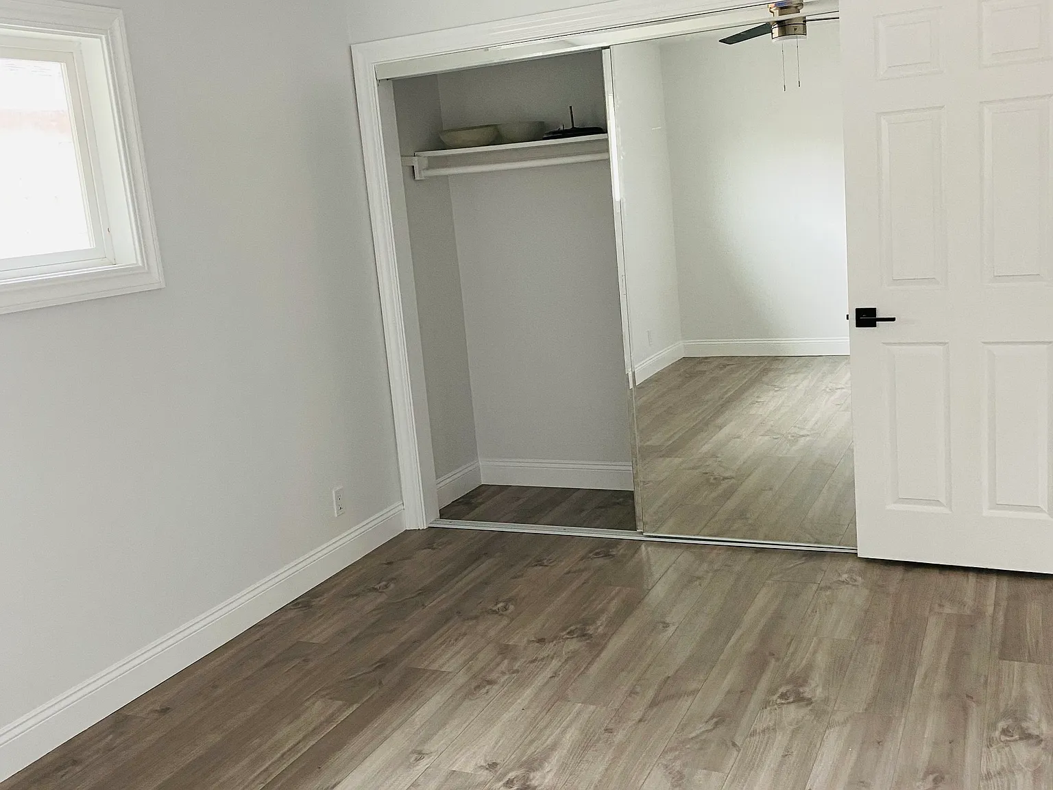 2 bed, 800 sqft, $3,150 — Photo 4