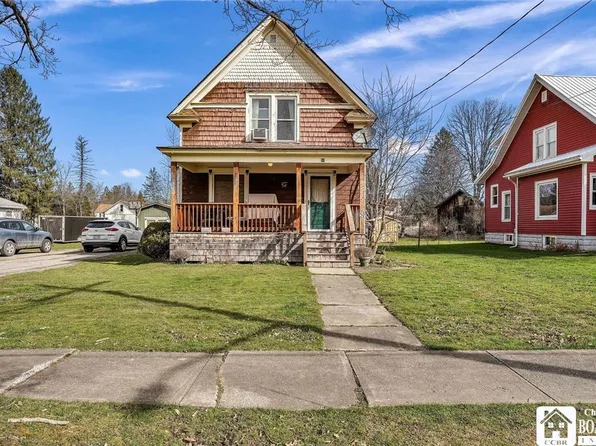 50 1st Ave, Franklinville, NY 14737