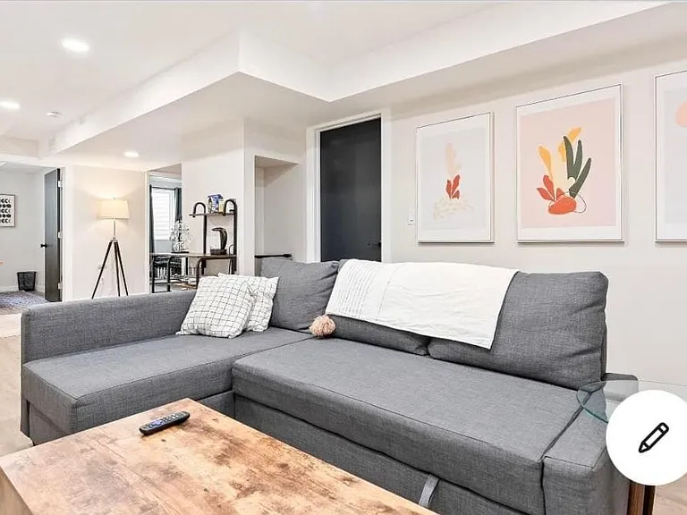 10715 Clarkson Ct — Photo 15