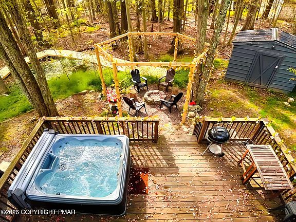 3rd image of 403 Antler Ln