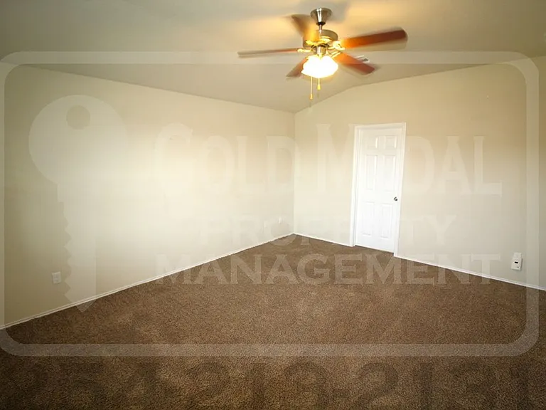 604 Cody James Dr — Photo 23