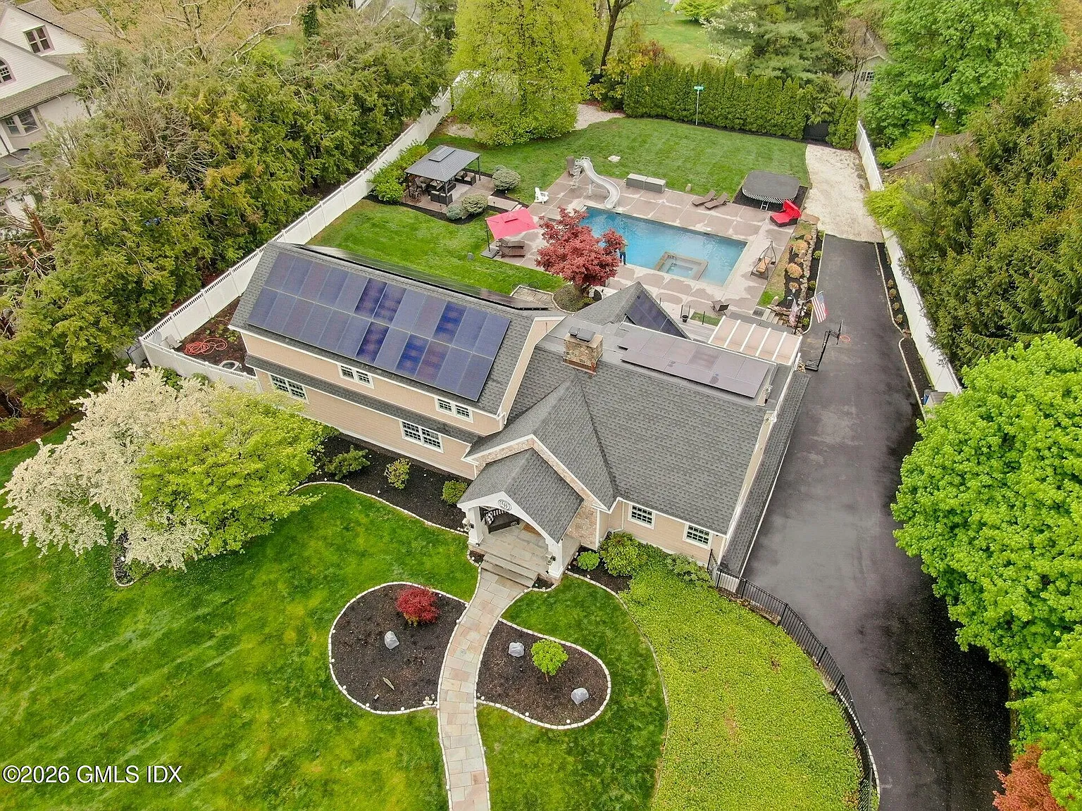 4 bed, 5.5 bath, $50,000 — Photo 3